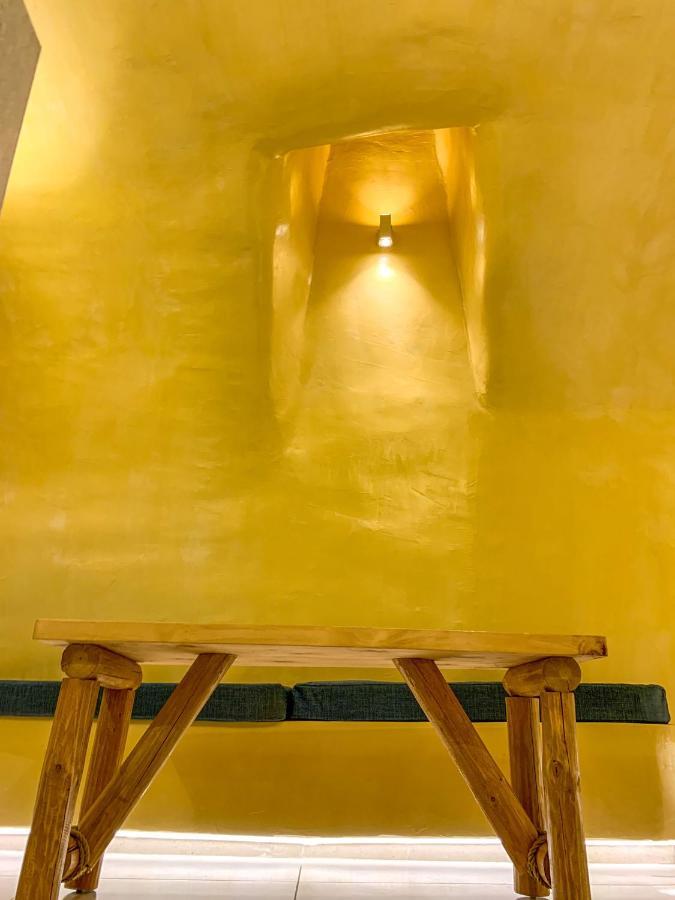 M Residence Santorini Johnnie Cave Фіра Екстер'єр фото